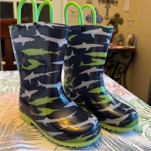 Vibrant Shark Print Rain Boots with Sturdy Rubber Soles